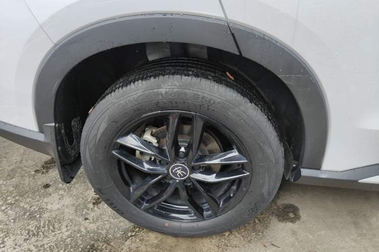 Used BYD Song PLUS 2020 1.5T Automatic Luxury Version Right Rear Wheel Hub