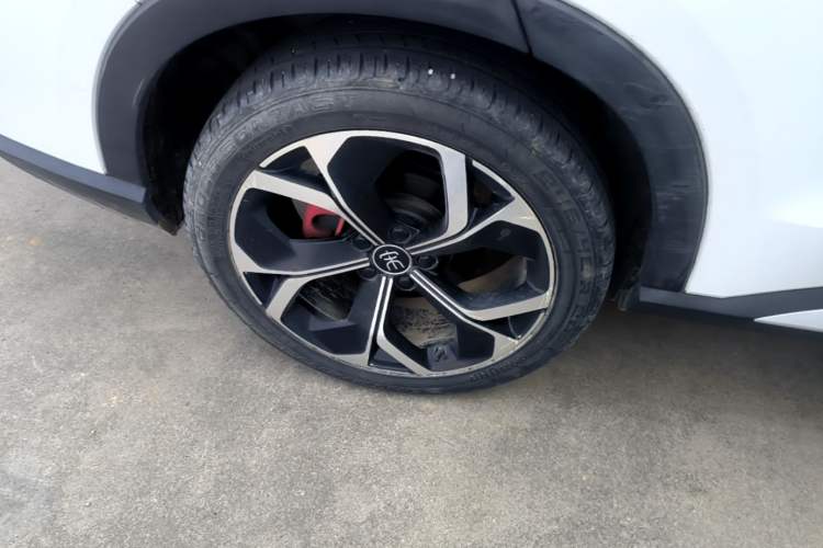 Used BYD Song PLUS 2020 1.5T Automatic Flagship PLUS Right Rear Wheel Hub