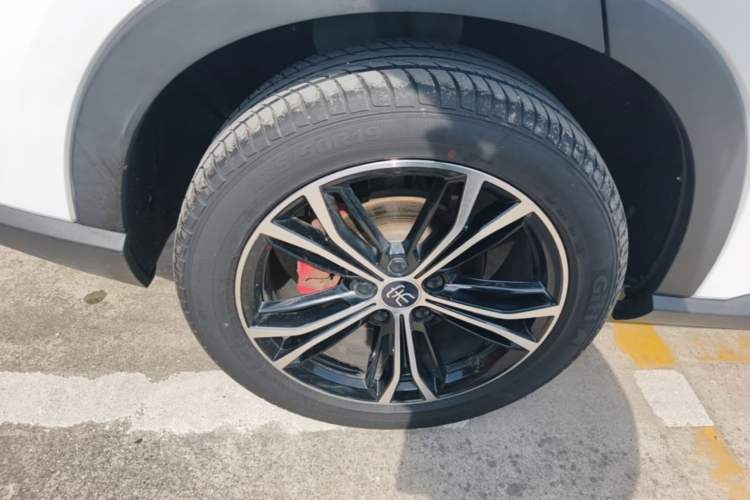 Used BYD Song PLUS 2020 1.5T Automatic Flagship Edition Right Rear Wheel Hub