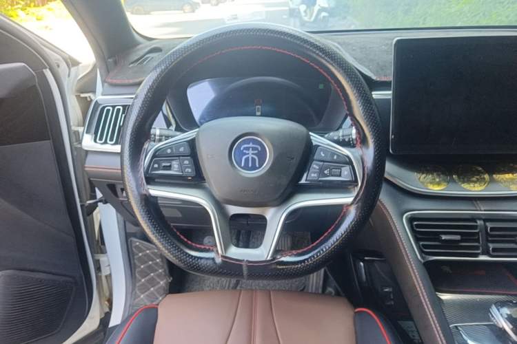 Used BYD Song PLUS 2020 1.5T Automatic Prestige Version Steering Wheel