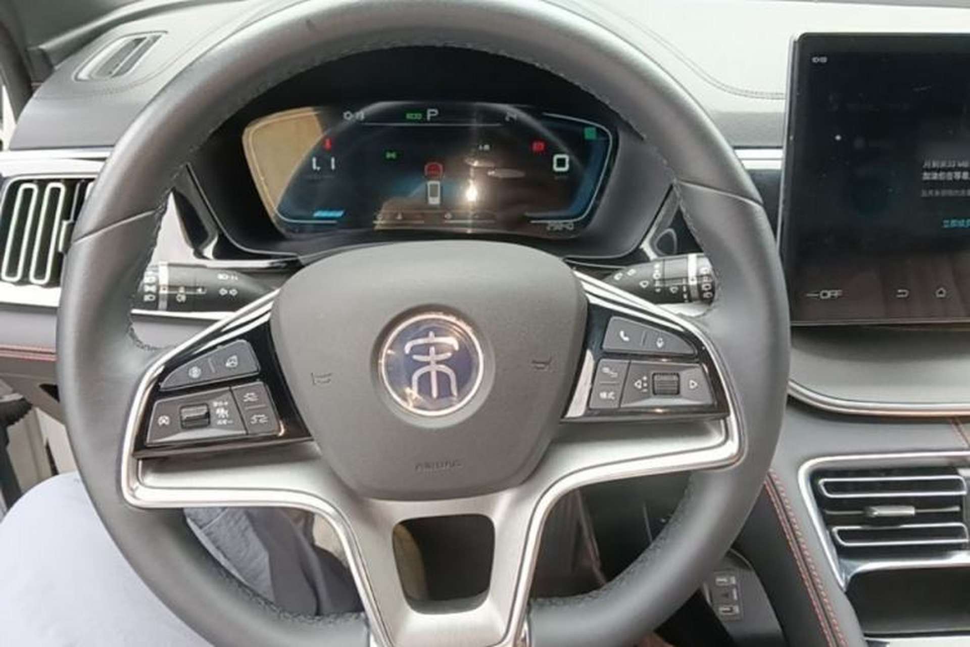 Used BYD Song PLUS 2020 1.5T Automatic Prestige Version Steering Wheel