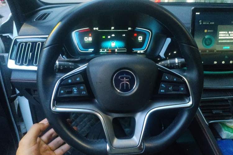 Used BYD Song PLUS 2020 1.5T Automatic Prestige Version Steering Wheel