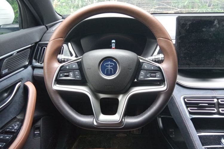 Used BYD Song PLUS 2020 1.5T Automatic Luxury Version Steering Wheel