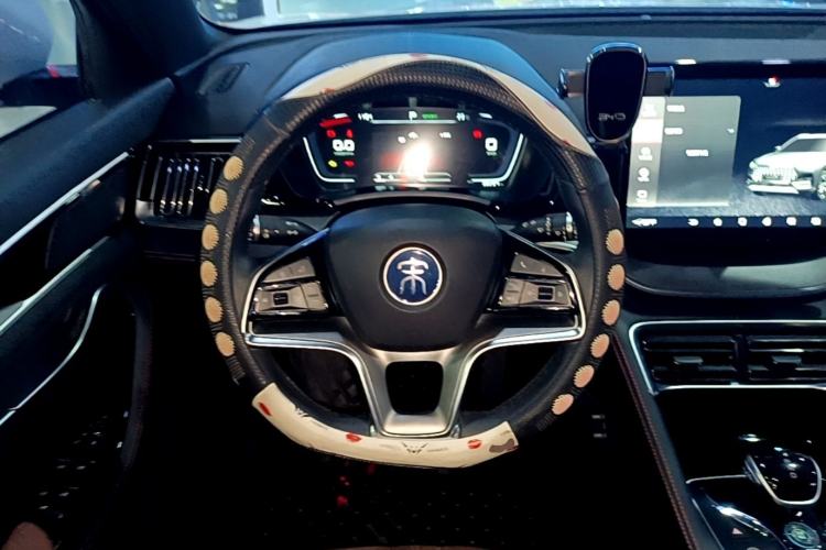 Used BYD Song PLUS 2020 1.5T Automatic Prestige Version Steering Wheel