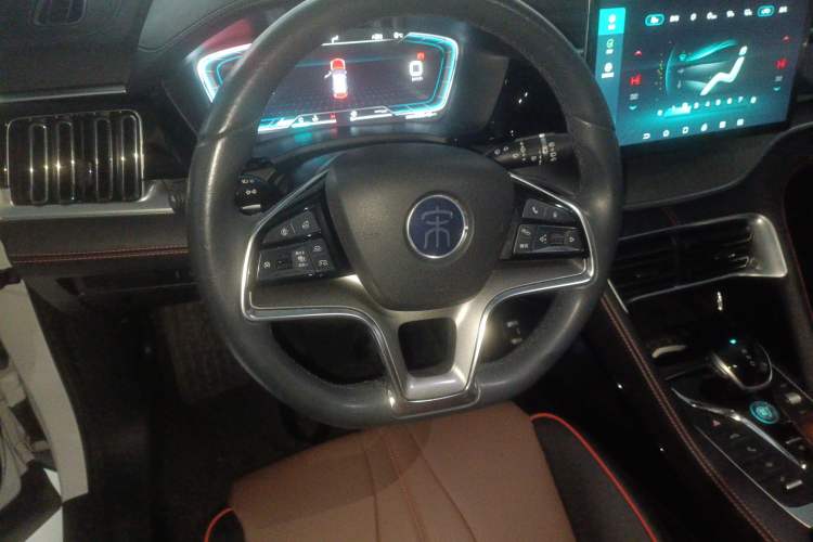 Used BYD Song PLUS 2020 1.5T Automatic Flagship Edition Steering Wheel