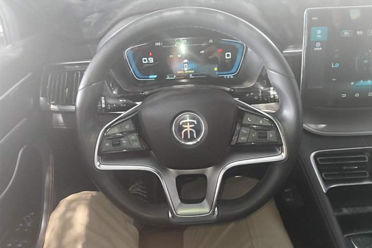 Used BYD Song PLUS 2020 1.5T Automatic Prestige Version Steering Wheel