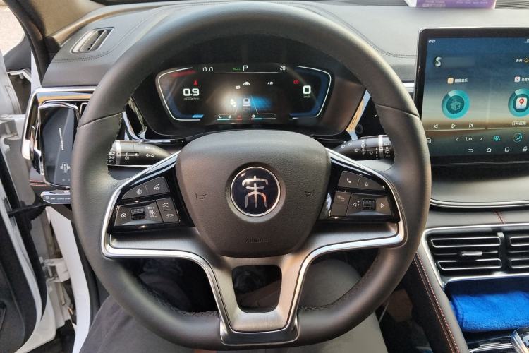 Used BYD Song PLUS 2020 1.5T Automatic Prestige Version Steering Wheel