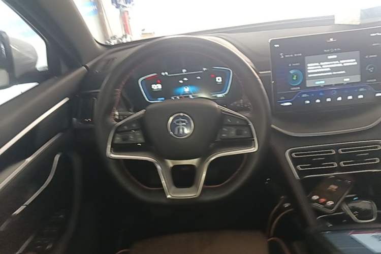 Used BYD Song PLUS 2020 1.5T Automatic Prestige Version Steering Wheel
