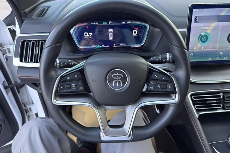 Used BYD Song PLUS 2020 1.5T Automatic Flagship Edition Steering Wheel