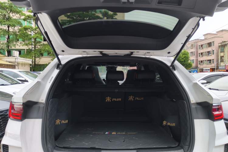 Used BYD Song PLUS 2020 1.5T Automatic Prestige Version Trunk