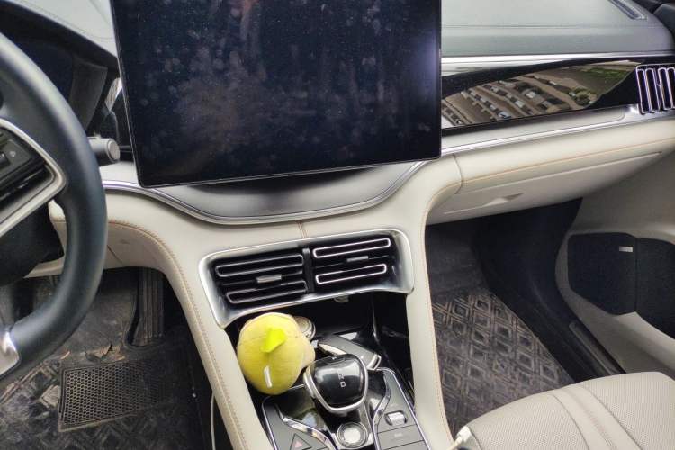 Used BYD Song PLUS New Energy 2021 DM-i 110KM Flagship PLUS 5G Edition Audio And AC Panel