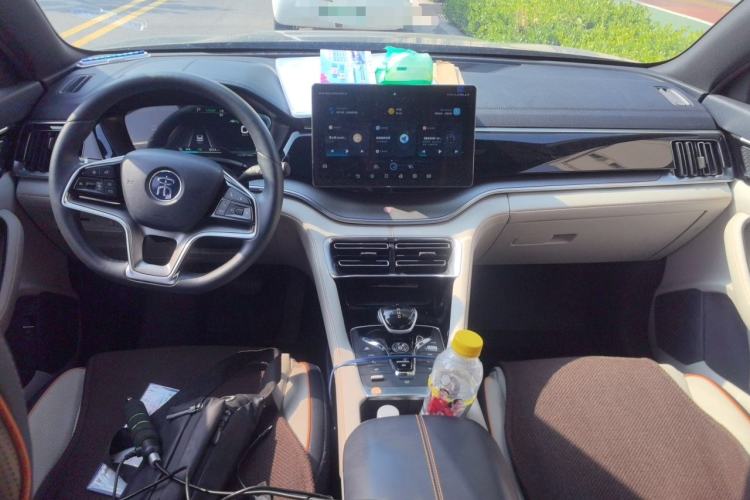Used BYD Song PLUS New Energy 2021 EV Flagship Model Center Console