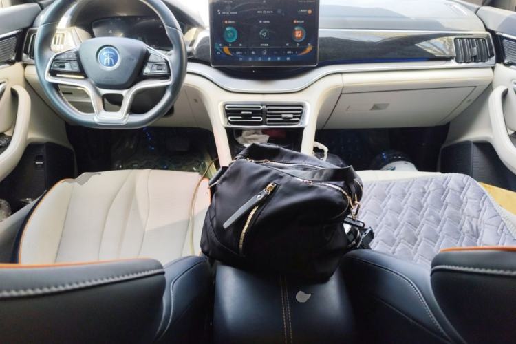 Used BYD Song PLUS New Energy 2021 DM-i 110KM Flagship PLUS Center Console