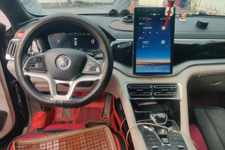 Used BYD Song PLUS New Energy 2021 EV Deluxe Model Center Console