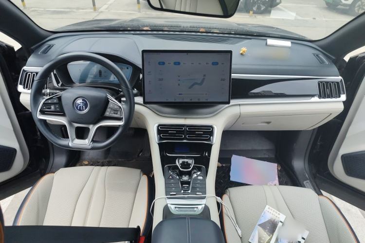 Used BYD Song PLUS New Energy 2021 DM-i 110KM Flagship PLUS 5G Edition Center Console