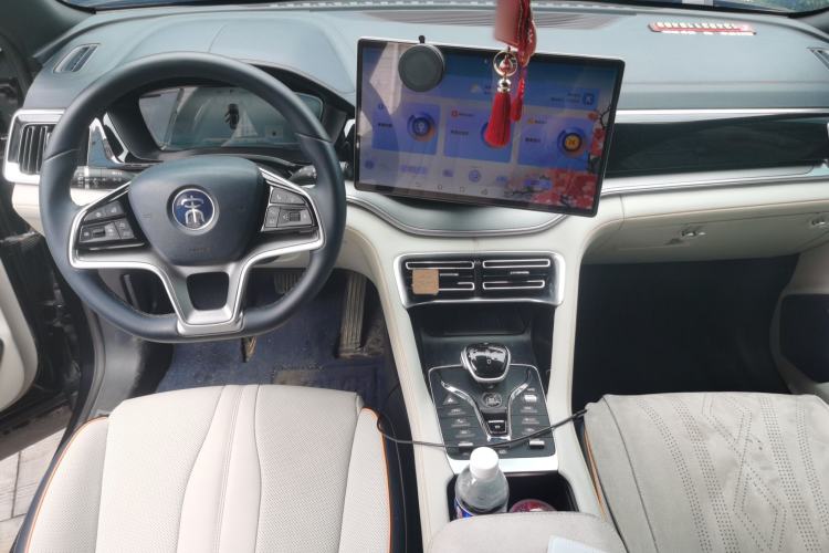 Used BYD Song PLUS New Energy 2021 DM-i 110KM Flagship PLUS 5G Edition Center Console
