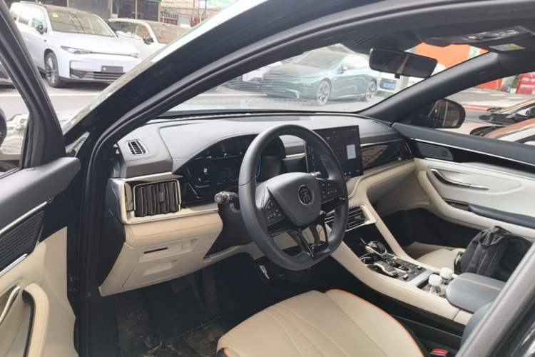Used BYD Song PLUS New Energy 2021 DM-i 110KM Flagship Model Driver Seat