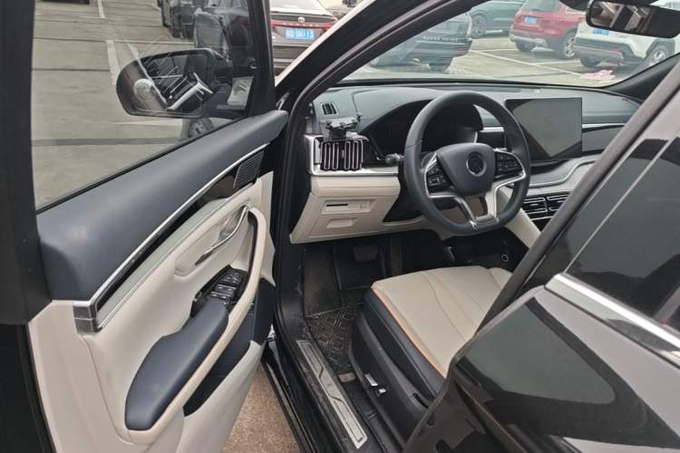 Used BYD Song PLUS New Energy 2021 DM-i 110KM Flagship PLUS Driver Seat