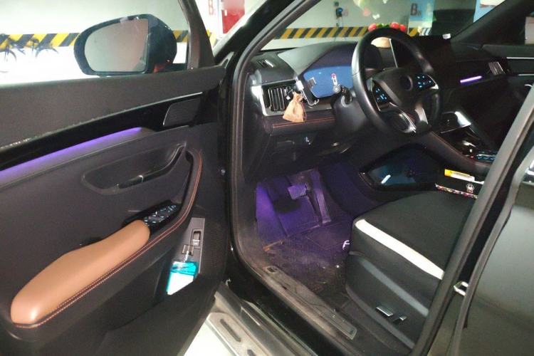 Used BYD Song PLUS New Energy 2021 DM-i 100KM Four-Wheel Drive Flagship PLUS Driver Seat