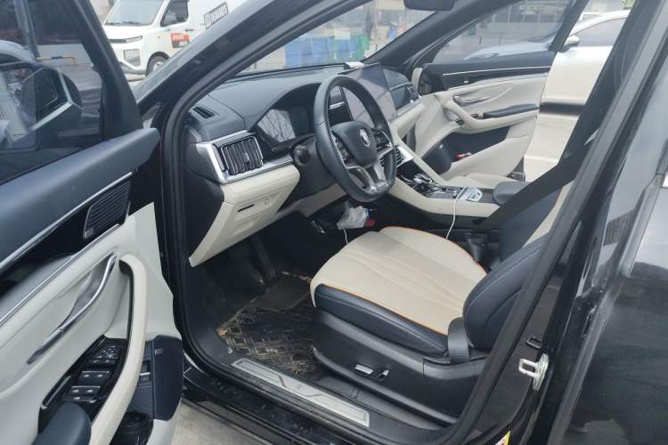 Used BYD Song PLUS New Energy 2021 DM-i 110KM Flagship PLUS 5G Edition Driver Seat