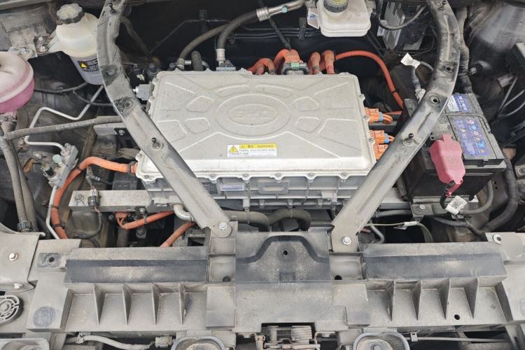 Used BYD Song PLUS New Energy 2021 EV Flagship Model Engine Bay