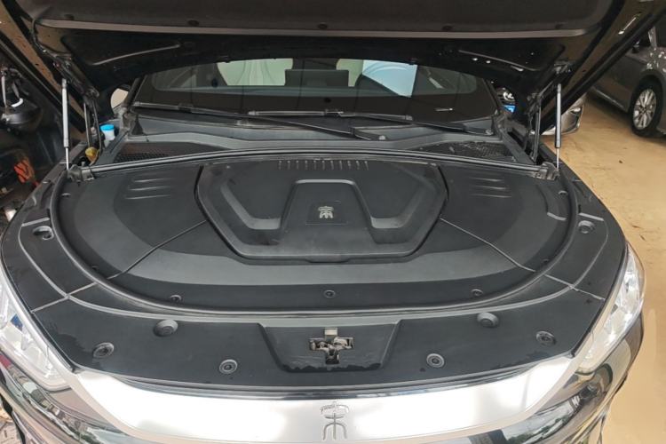 Used BYD Song PLUS New Energy 2021 EV Flagship Model Engine Bay
