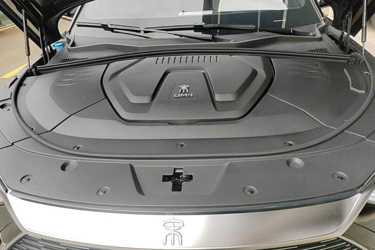 Used BYD Song PLUS New Energy 2021 DM-i 110KM Flagship PLUS Engine Bay