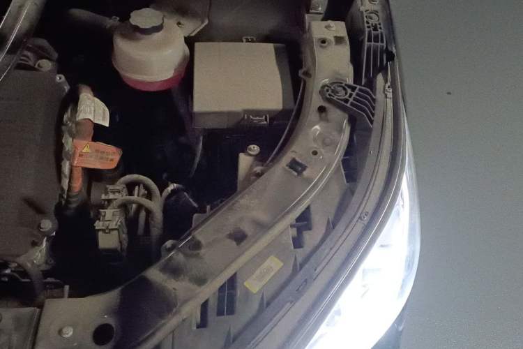 Used BYD Song PLUS New Energy 2021 DM-i 51KM Prestige Model Engine Bay Left