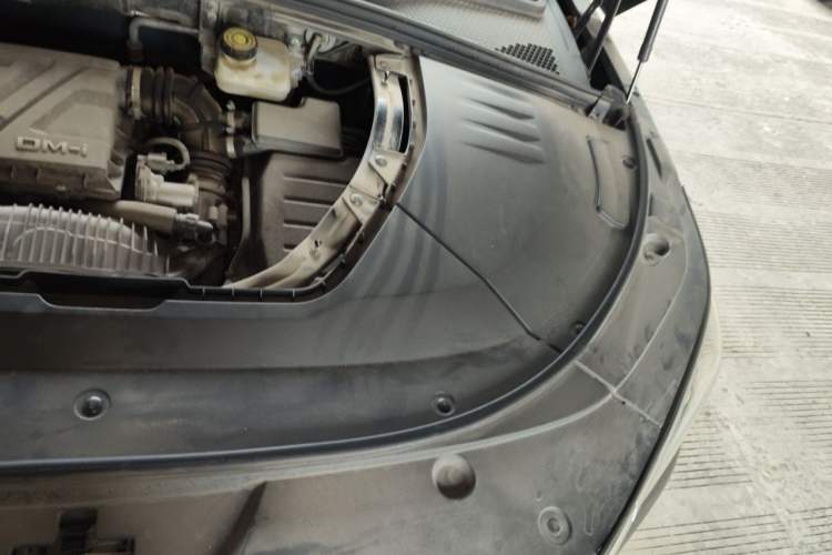 Used BYD Song PLUS New Energy 2021 DM-i 110KM Flagship Model Engine Bay Left