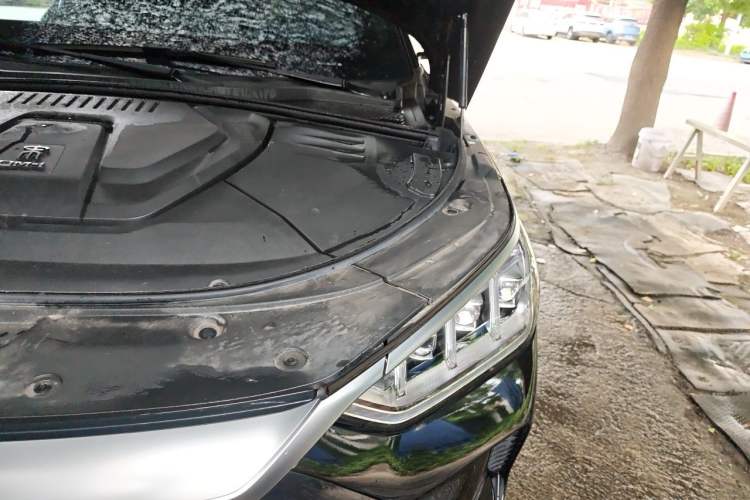 Used BYD Song PLUS New Energy 2021 DM-i 110KM Flagship PLUS 5G Edition Engine Bay Left