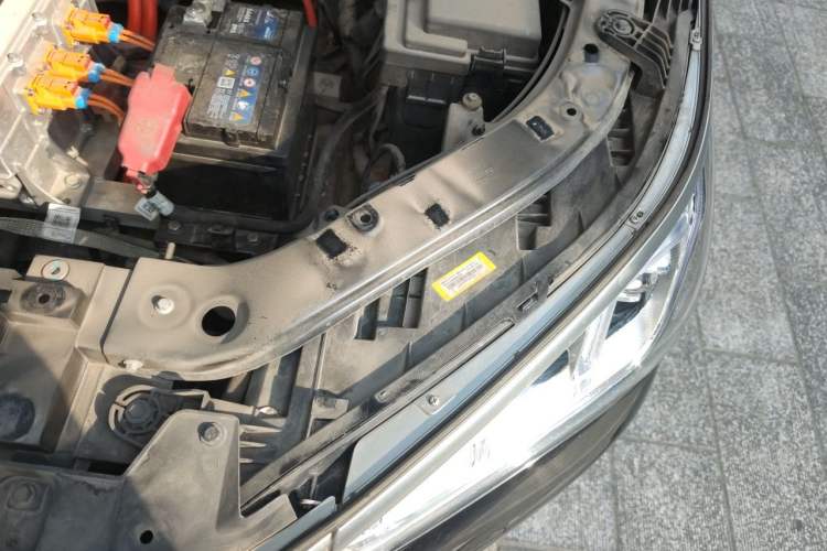 Used BYD Song PLUS New Energy 2021 EV Deluxe Model Engine Bay Left