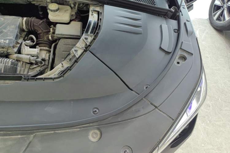 Used BYD Song PLUS New Energy 2021 DM-i 110KM Flagship PLUS Engine Bay Left