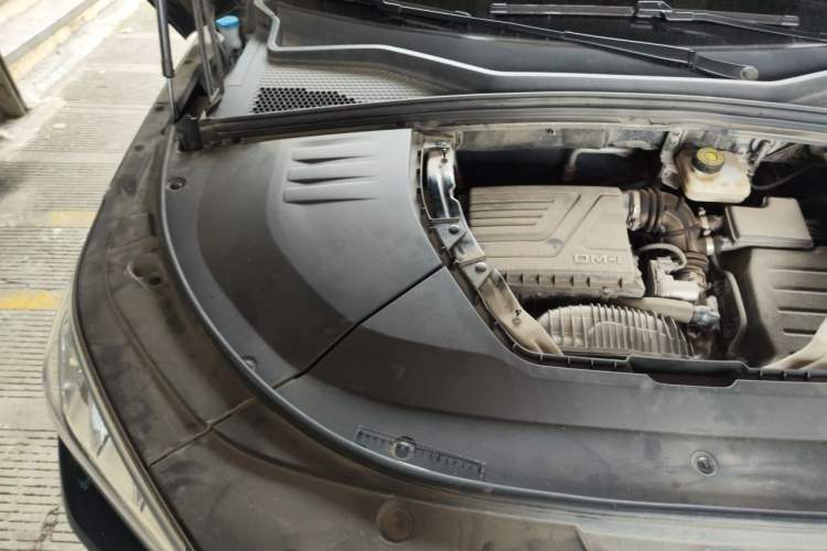 Used BYD Song PLUS New Energy 2021 DM-i 110KM Flagship Model Engine Bay Right