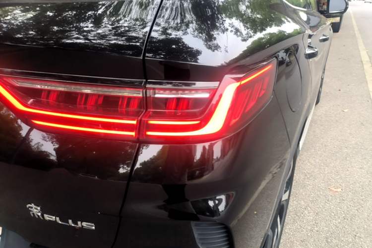 Used BYD Song PLUS New Energy 2021 DM-i 110KM Flagship Model Exterior 3