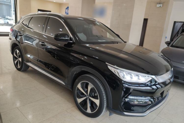 Used BYD Song PLUS New Energy 2021 EV Deluxe Model Front Right 45 Deg