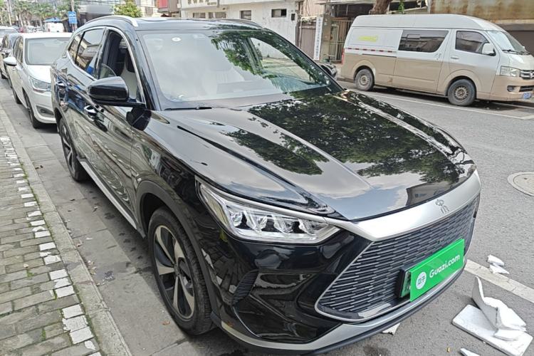 Used BYD Song PLUS New Energy 2021 DM-i 51KM Prestige Model Front Right 45 Deg