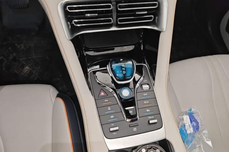 Used BYD Song PLUS New Energy 2021 DM-i 110KM Flagship Model Gear Lever