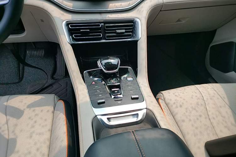 Used BYD Song PLUS New Energy 2021 DM-i 110KM Flagship PLUS Gear Lever