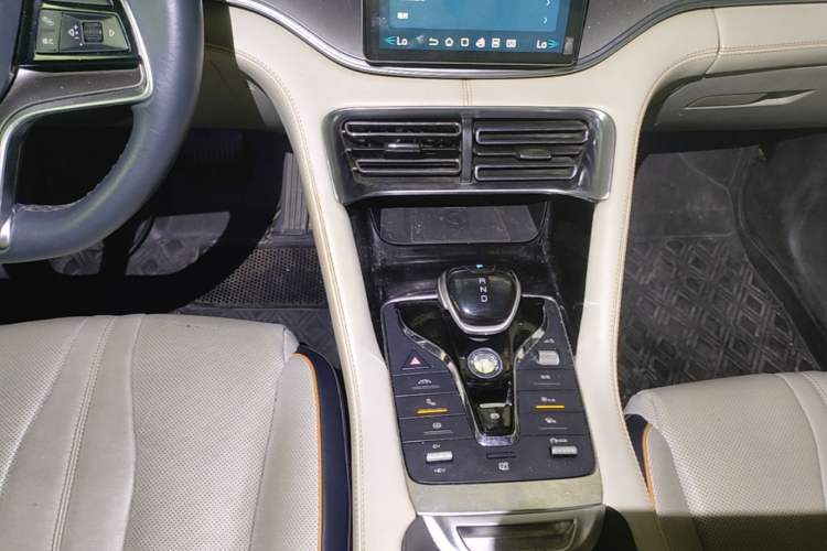 Used BYD Song PLUS New Energy 2021 DM-i 110KM Flagship PLUS Gear Lever
