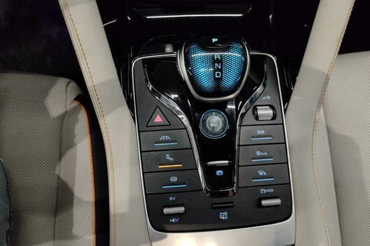 Used BYD Song PLUS New Energy 2021 DM-i 51KM Prestige Model Gear Lever