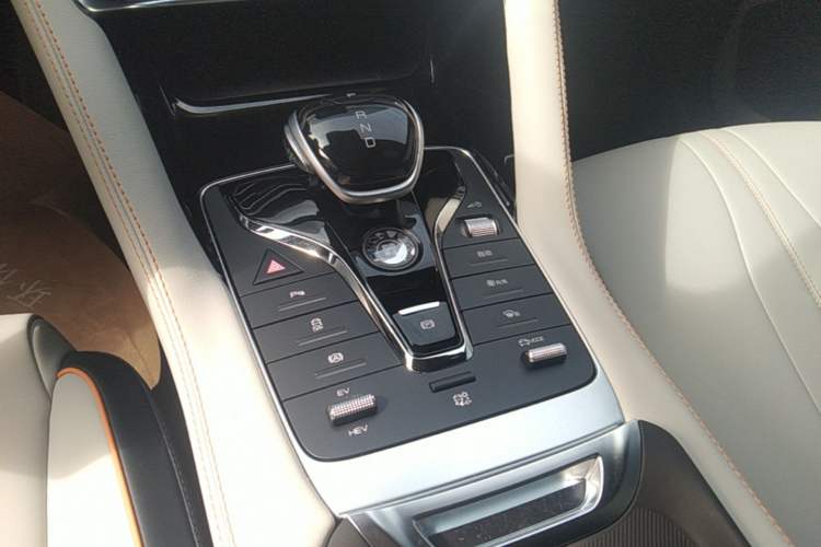 Used BYD Song PLUS New Energy 2021 DM-i 110KM Flagship Model Gear Lever