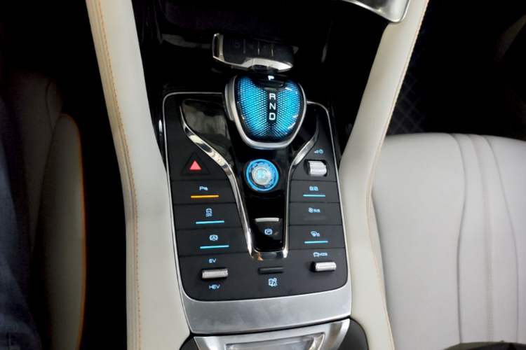 Used BYD Song PLUS New Energy 2021 DM-i 110KM Flagship Model Gear Lever