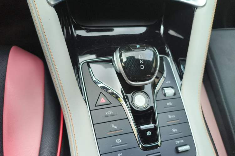 Used BYD Song PLUS New Energy 2021 DM-i 110KM Flagship PLUS Gear Lever