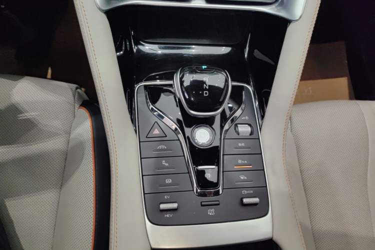 Used BYD Song PLUS New Energy 2021 DM-i 110KM Flagship PLUS Gear Lever