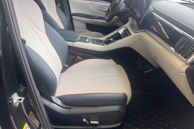 Used BYD Song PLUS New Energy 2021 DM-i 51KM Prestige Model Interior 4