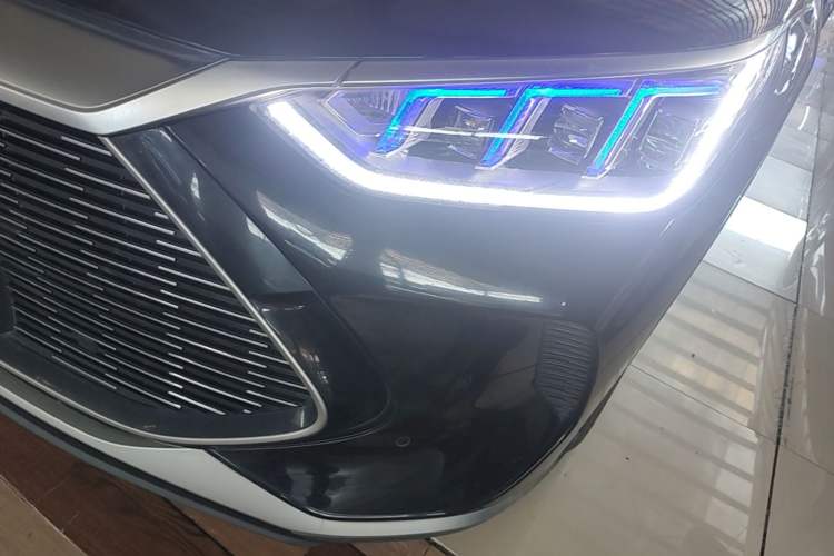 Used BYD Song PLUS New Energy 2021 DM-i 110KM Flagship PLUS Left Front Headlight