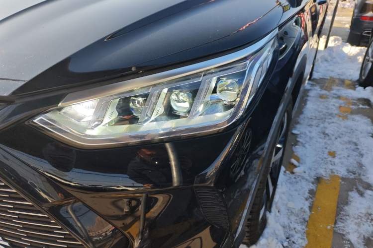 Used BYD Song PLUS New Energy 2021 DM-i 100KM Four-Wheel Drive Flagship PLUS Left Front Headlight