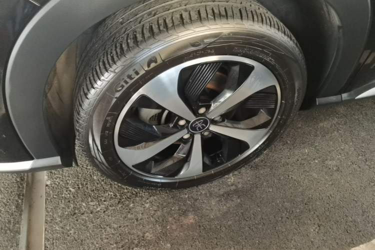 Used BYD Song PLUS New Energy 2021 DM-i 110KM Flagship PLUS Left Front Wheel Hub
