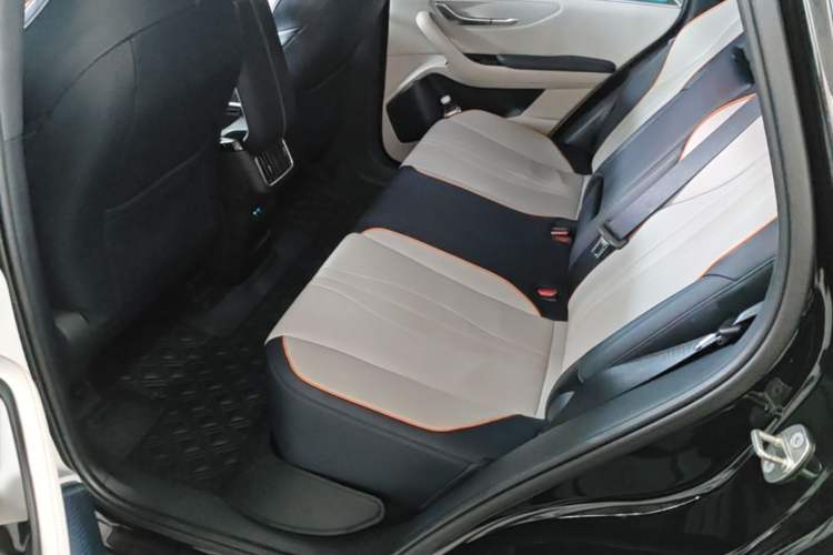 Used BYD Song PLUS New Energy 2021 DM-i 110KM Flagship Model Left Rear Seat