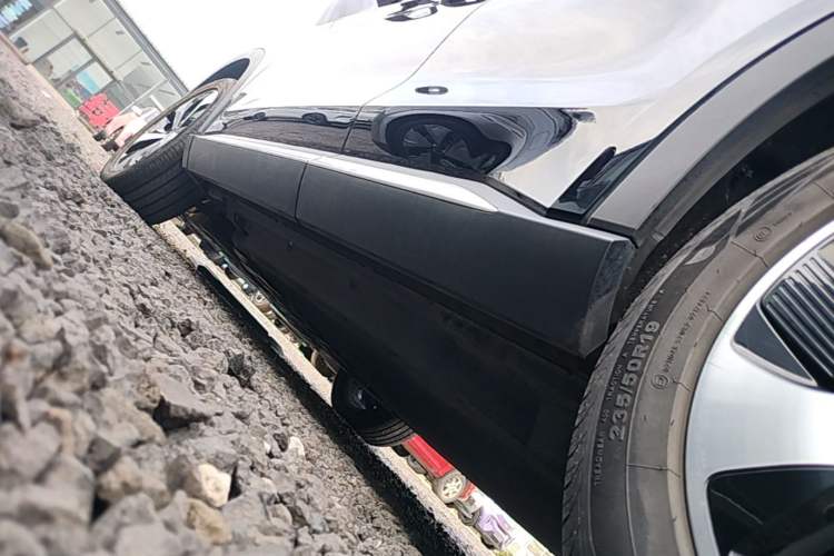 Used BYD Song PLUS New Energy 2021 EV Flagship Model Left Side Sill